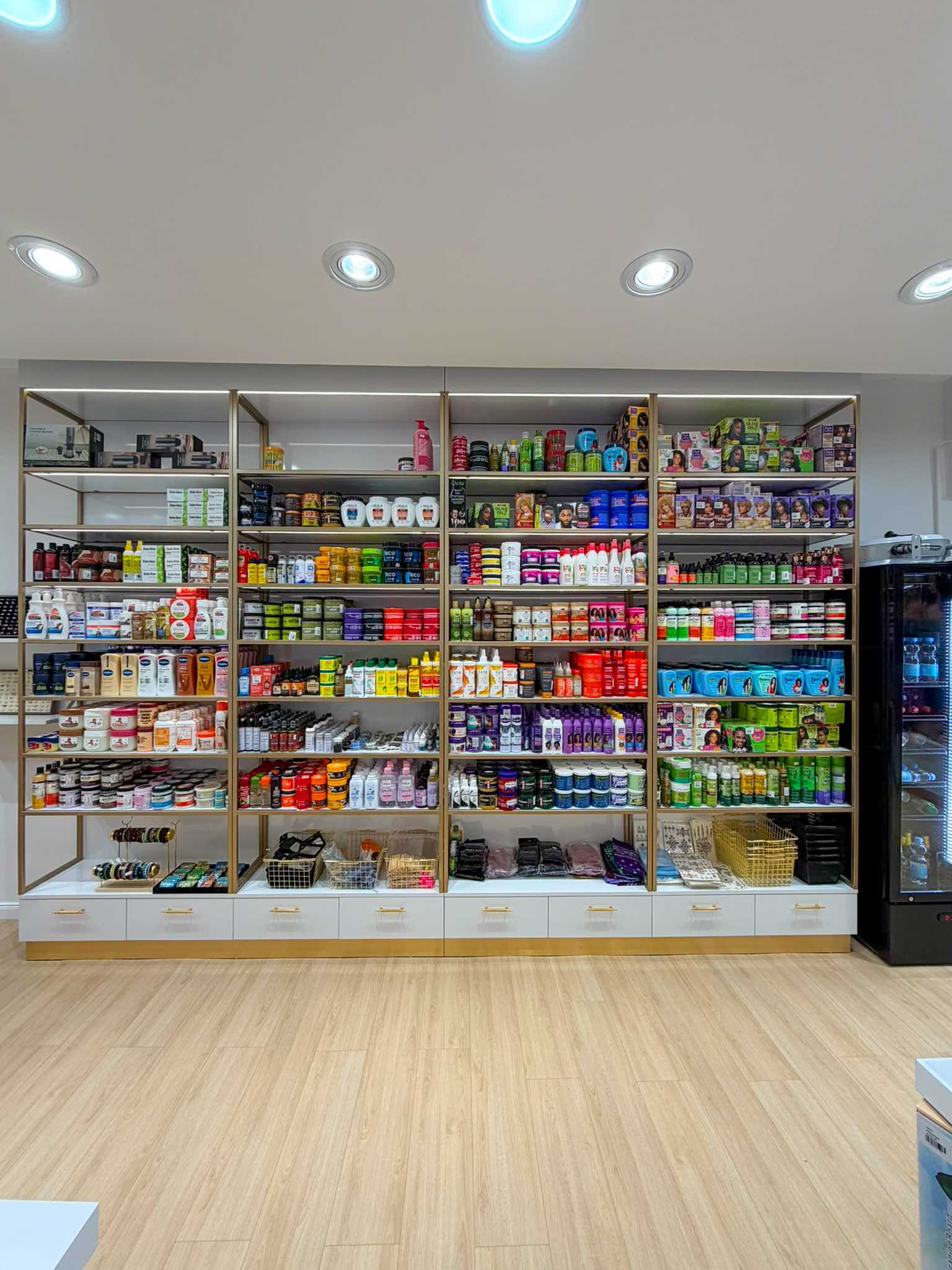 Galeriebild aus dem Beauty- und Extensions-Sortiment